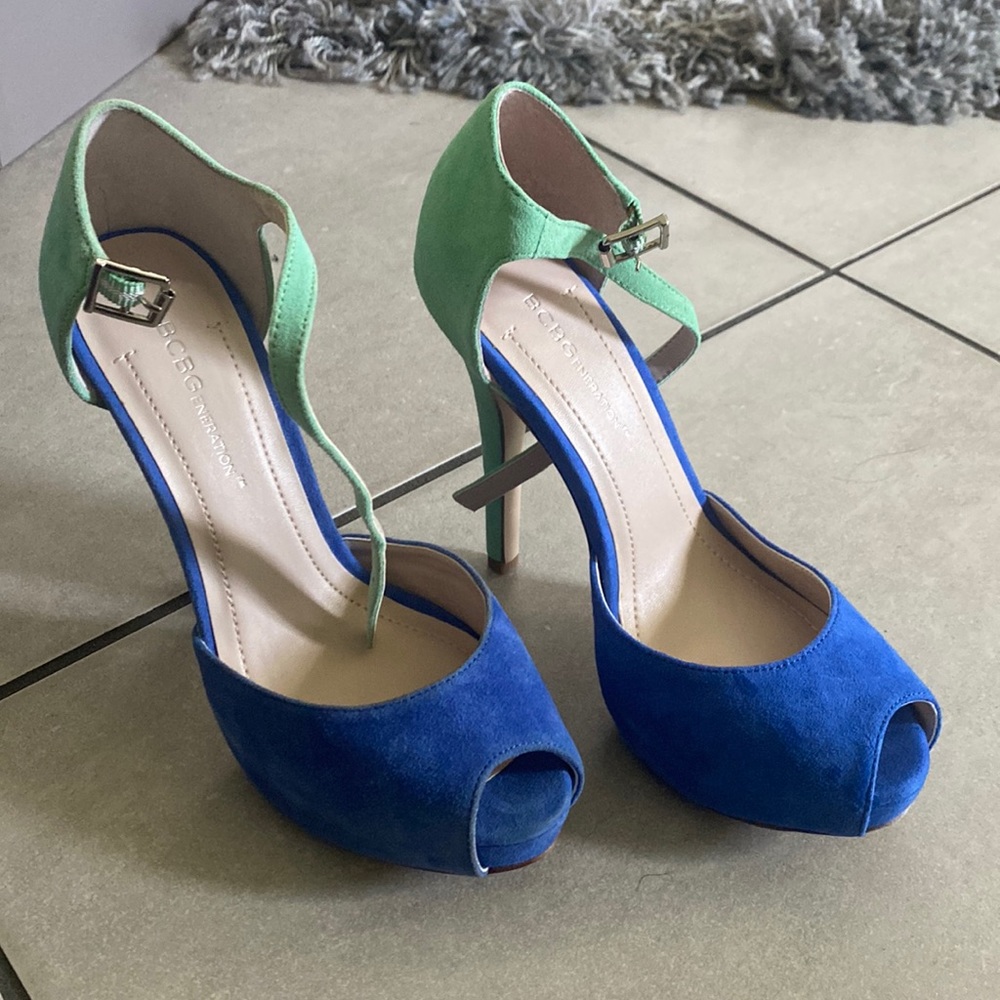 BCBGeneration SIZE 6 Colour Block Heels